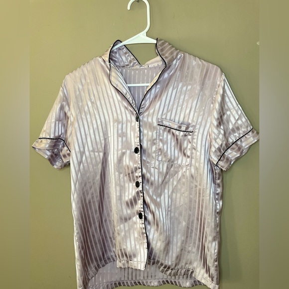 Striped Satin Pajama Set in light purple size S - Picture 4 of 4